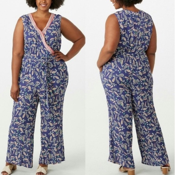 Westport Other - Westport 1 pc pant suit w/ tie size 22W